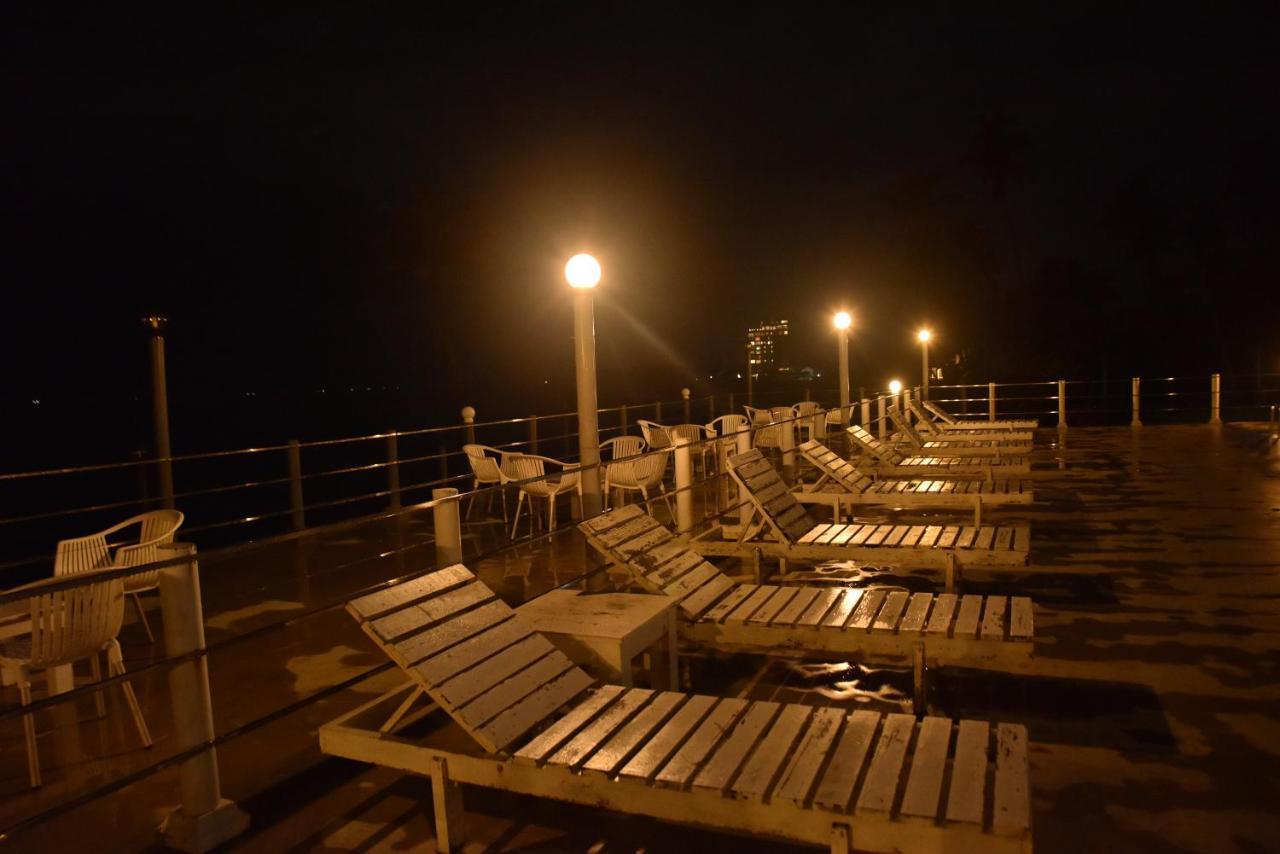 New Ocean Hill Hotel Hikkaduwa Zewnętrze zdjęcie
